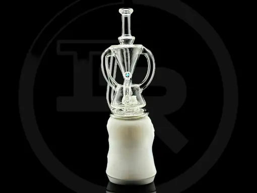 Iridescent Glass: Floater 1.0 Focus V Carta Attachment