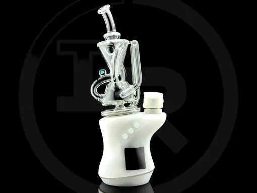 Iridescent Glass: Floater 1.0 Focus V Carta Attachment